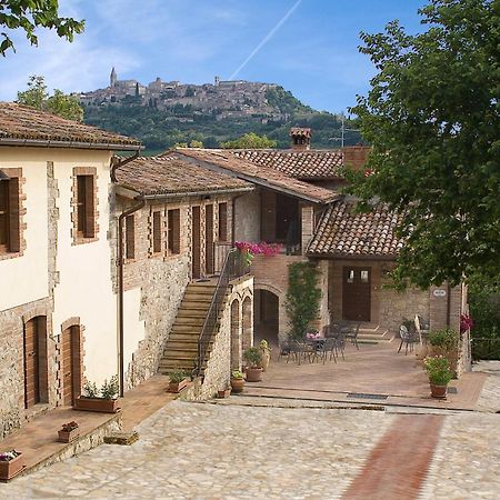 Agriturismo Casale Delle Lucrezie تودي المظهر الخارجي الصورة