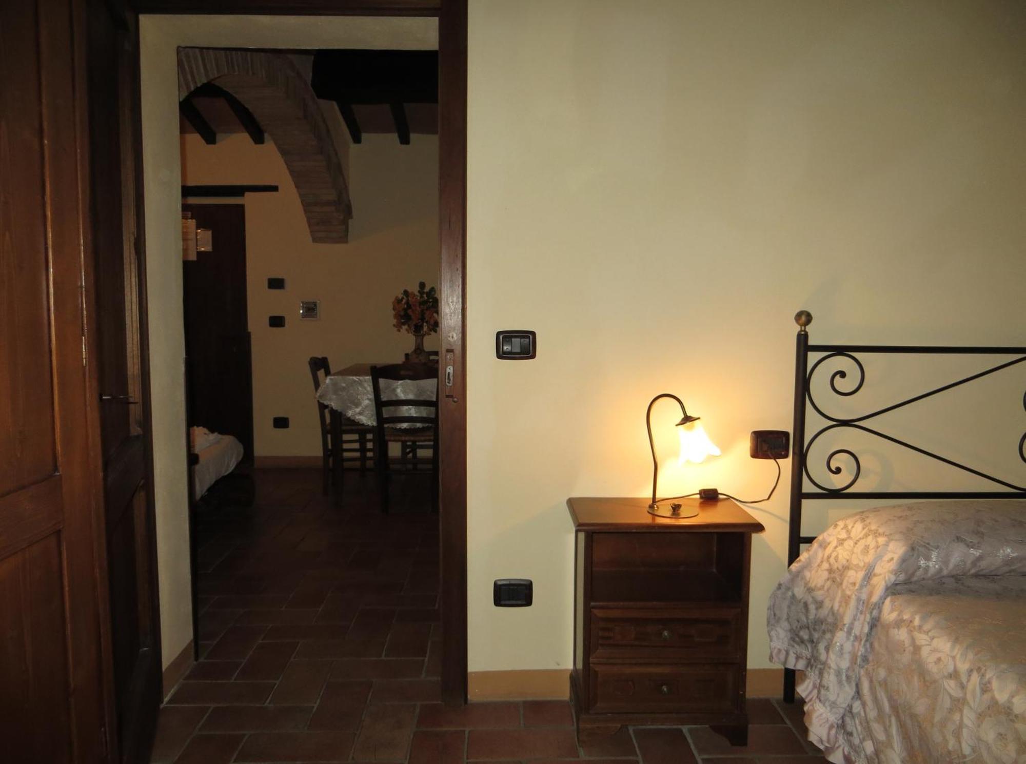 Agriturismo Casale Delle Lucrezie تودي المظهر الخارجي الصورة