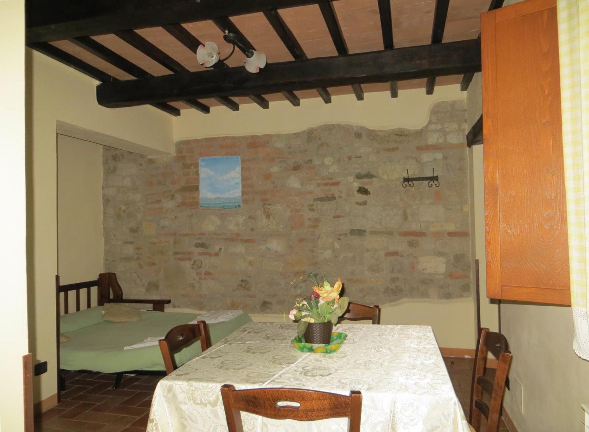 Agriturismo Casale Delle Lucrezie تودي المظهر الخارجي الصورة