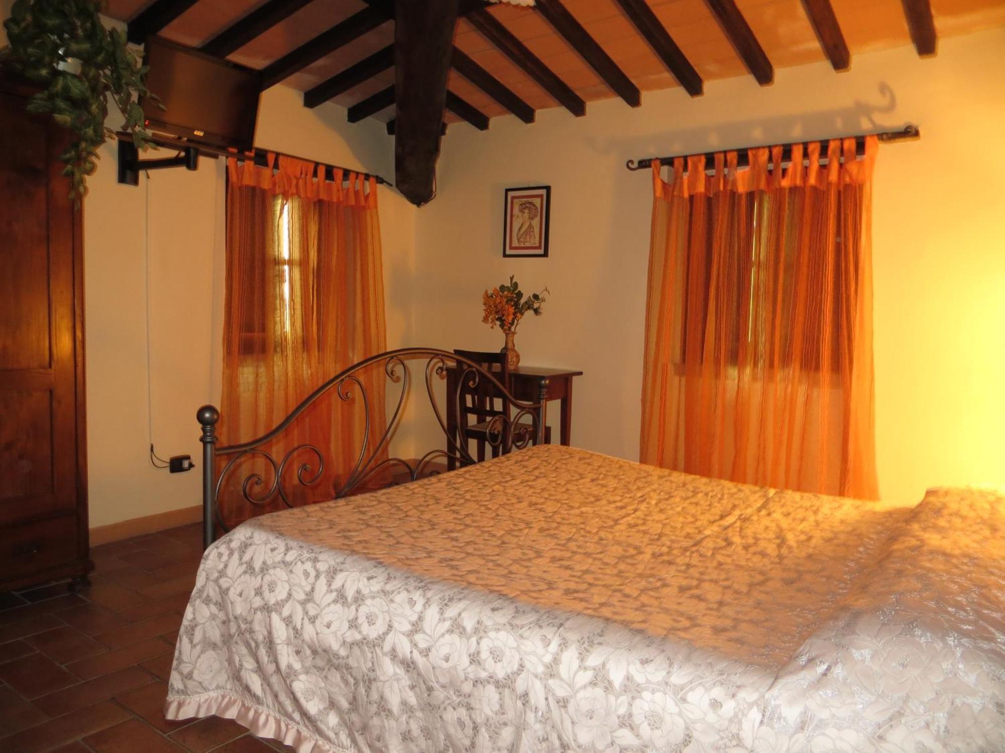 Agriturismo Casale Delle Lucrezie تودي المظهر الخارجي الصورة